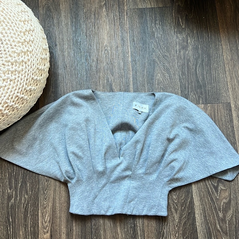 GREY TOP - Picture 3 of 6